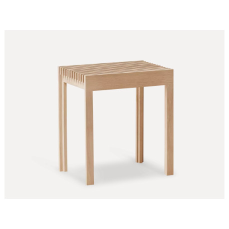 Tabouret Lightweight FORM & REFINE